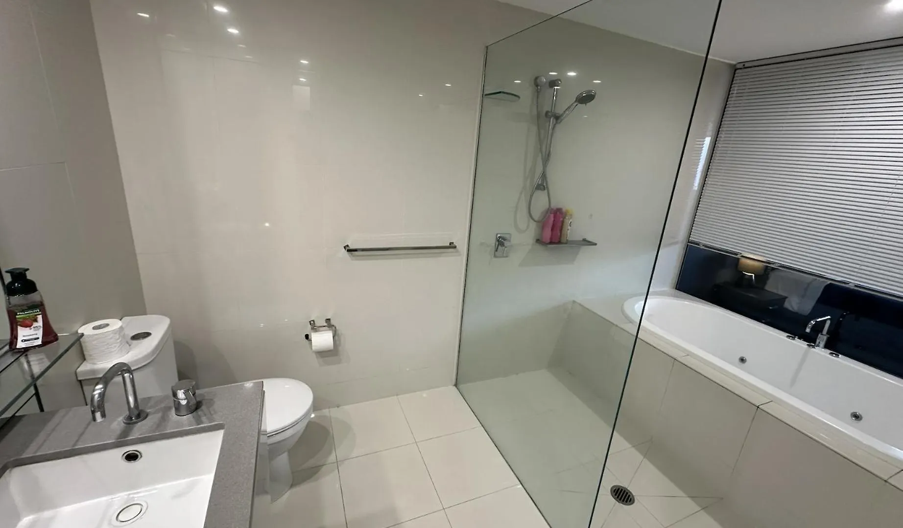 Breathtaking Views 4BD HIGH FLOOR Lux Apartment Gold Coast 0*,