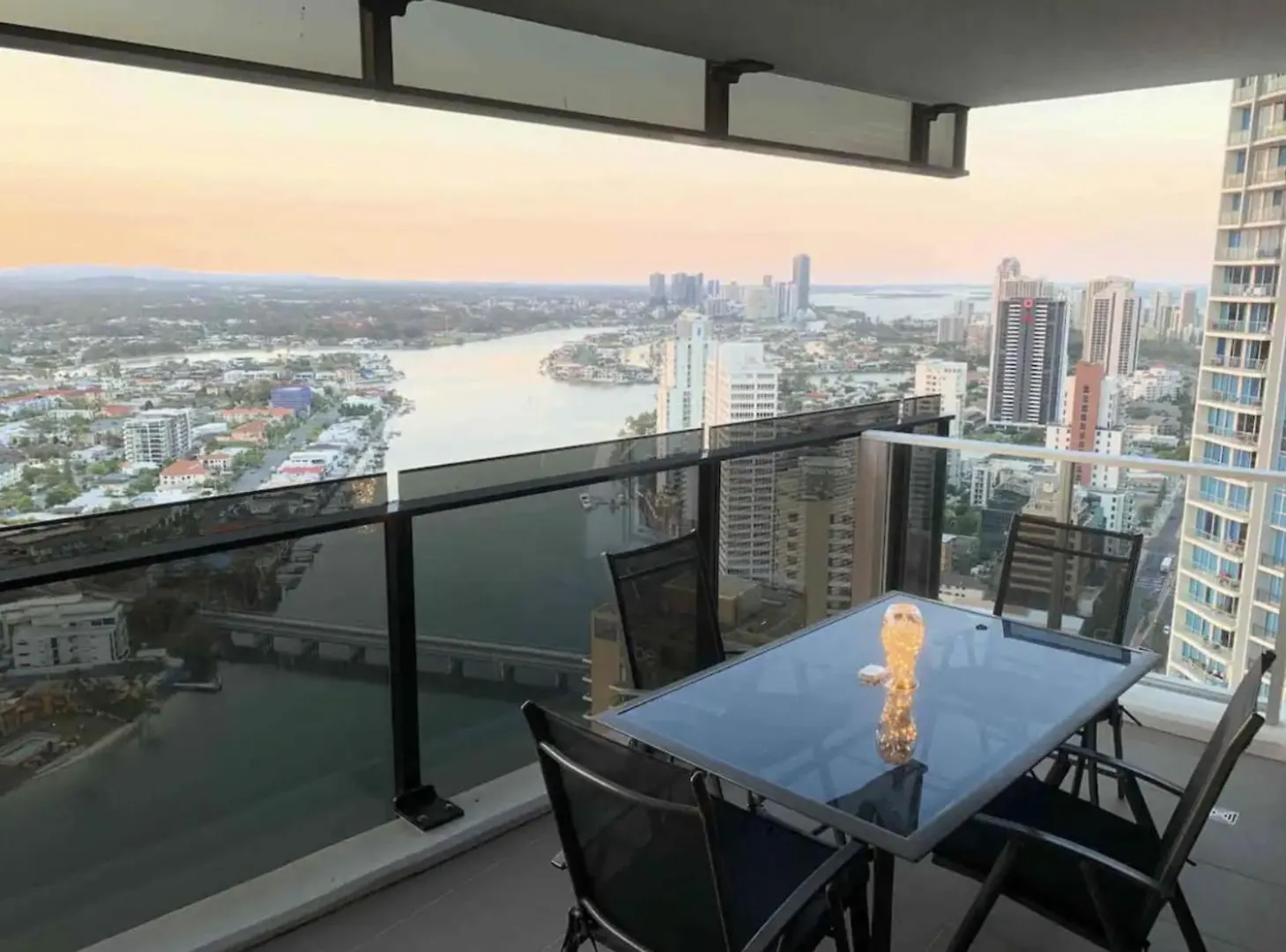 Breathtaking Views 4BD HIGH FLOOR Lux Apartment Gold Coast 0*,  Australie