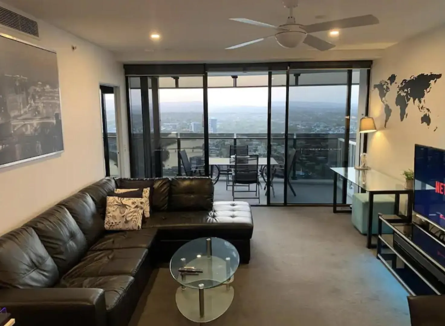 Breathtaking Views 4BD HIGH FLOOR Lux Apartment Gold Coast